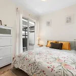 Fantastic Family Home Near City