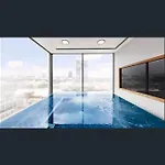 Unique Lvl 1 Apartment Morphett