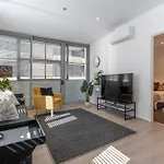Artful Escape On York - 2X Carpark, Wifi, East End