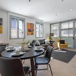 Artful Escape On York - 2X Carpark, Wifi, East End