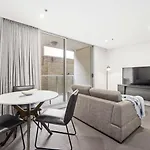 Happy Bnb Deluxe Suit In Adelaide Cbd