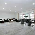 Adelaide Escape And Business-3Bath Full Kitchen Fast Wifi 3Tv-For Large Families And Group