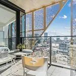One Bedroom Apartment In The Heart Of Cbd
