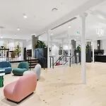 Comfy Stay At Switch Living In The Centre Of Adelaide