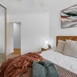 Chic East End Apartment