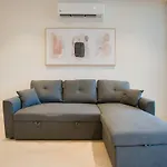 City Escape At Rundle Mall - Gym & Bbq