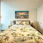Modern 2Br Apt In Adelaide Cbd With Pool-Gym-Bbq