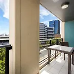 New Heights On North Terrace - 2Br Cbd Views Pool