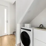 Stafford St Apartments By Urban Rest