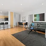 Family Friendly Cbd 3Br Apt Hurtle Square