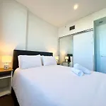 Serene Stay - 1Br Apt With Pool, Gym, Steam, Sauna