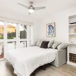 Modern & Convenient Family Home With Ample Amenities