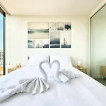 City Chic Living: 1-Br Apt Overlooking Rundle Mall