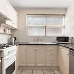 Bayswaterfront Apartments