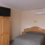 Glenelg Motel