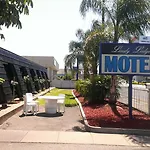 Lindy Lodge Motel