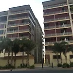 West Lakes Apartment