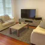 Chic Townhouse In North Adelaide