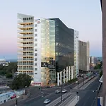 Adelaide Riviera Hotel