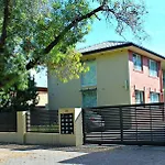 Adelaide Dress Circle Apartments - Childers Street