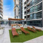 Resort Style Luxury City Apartment + Free Car Parking