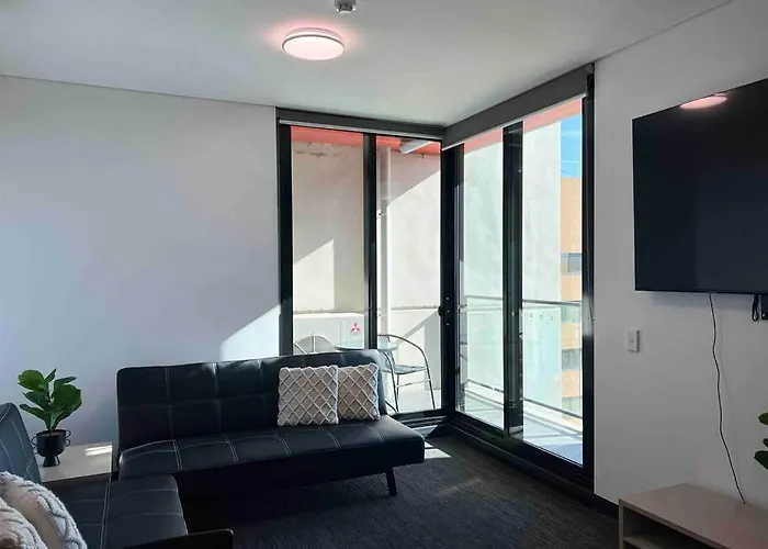 2Br Entire Apt City Central