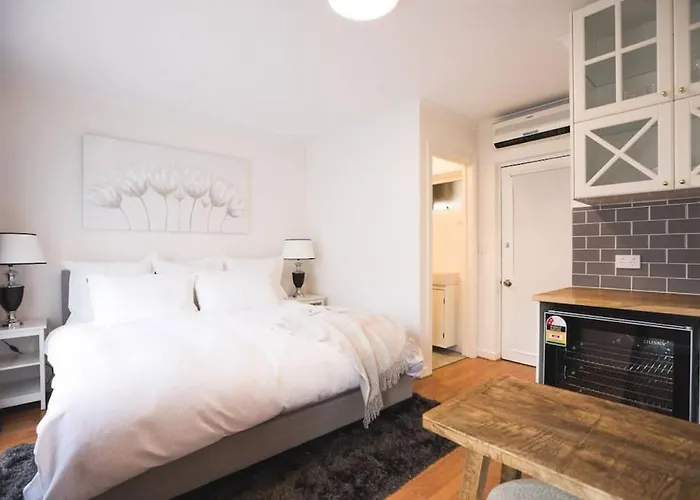 Studio Escape North Adelaide