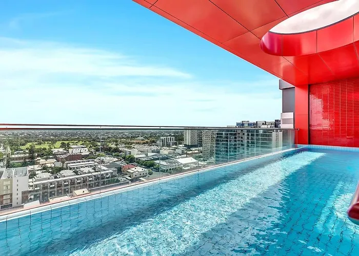 \'Adelaide Azure\' Scenic Cbd Living With Rooftop Pool
