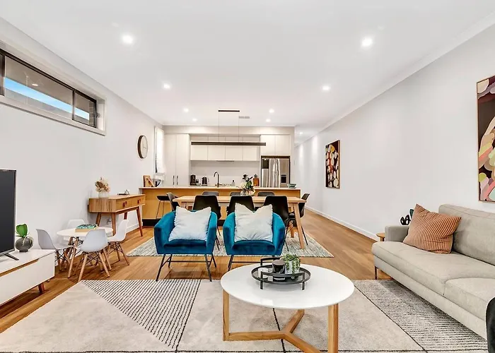 \'Brightly Brompton\' A Family Delight By The Park