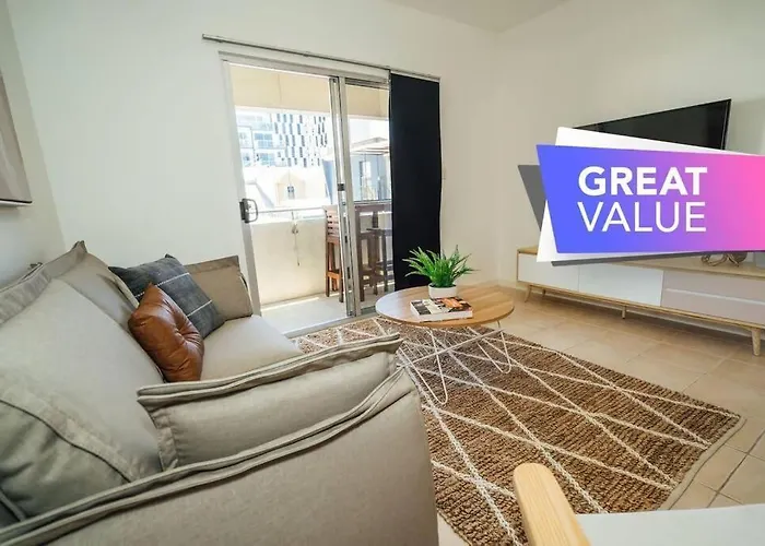 Nirvana On Gray - 2Br Staycation Wifi