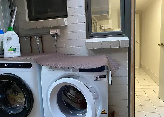 Apartment In Adelaide Cbd