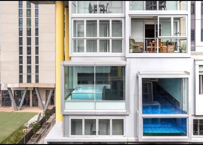 Beautiful One-Bed Apartment In Central Adelaide