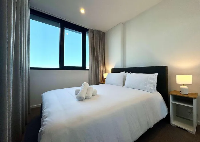 Serene Stay - 1Br Apt With Pool, Gym, Steam, Sauna