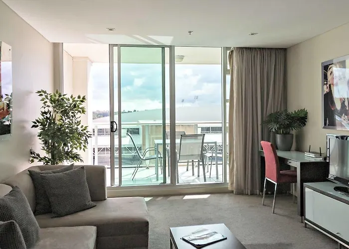 Adelaide Dress Circle Apartments - North Terrace