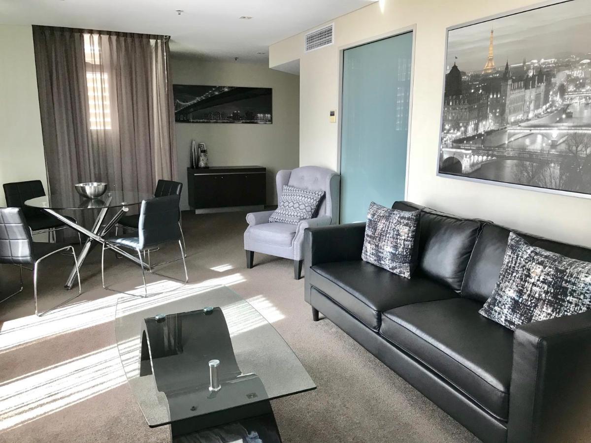 Apartment Dress Circle - North Terrace Adelaide