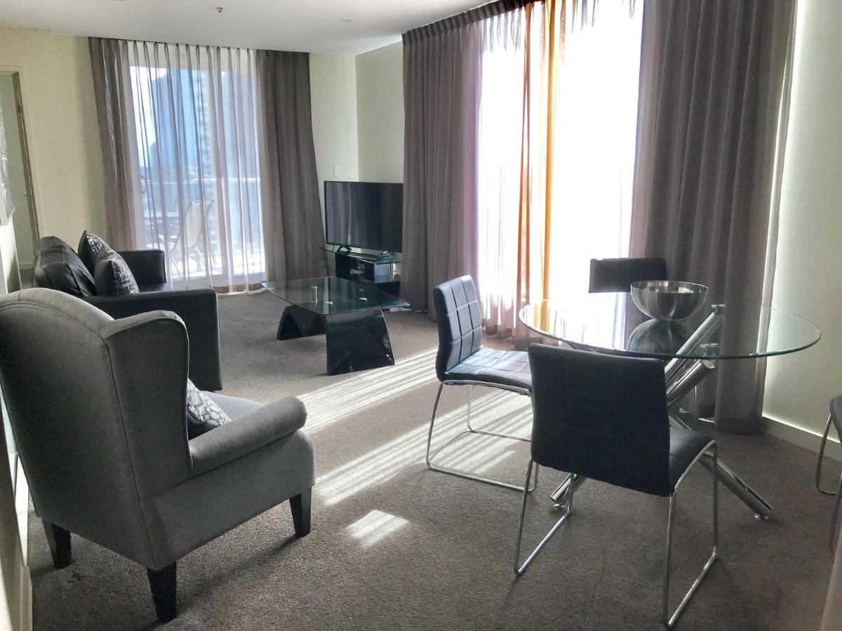 Dress Circle - North Terrace Apartment Adelaide