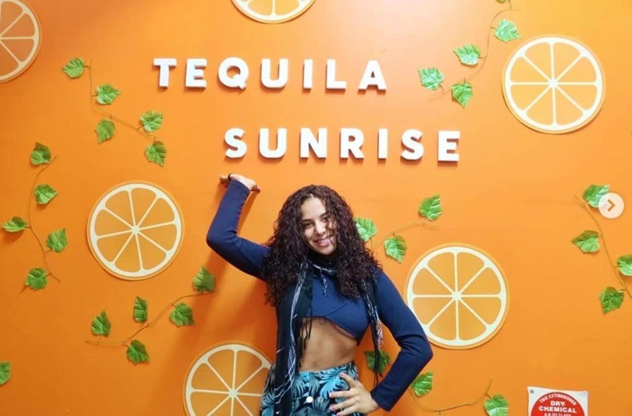 Tequila Sunrise Hostel *