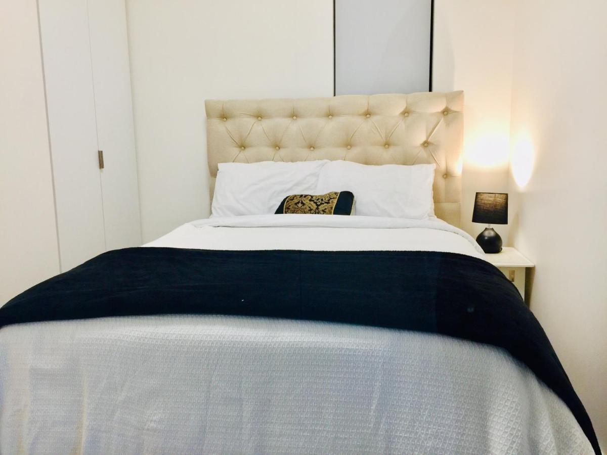 One Cbd , With 1 Carpark Apartment Adelaide