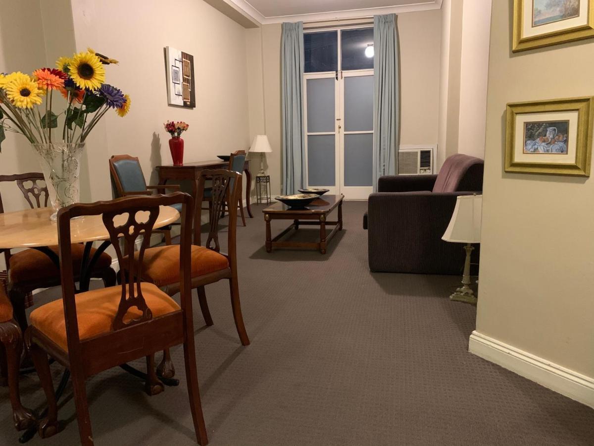 Boutique In The Heart Of Cbd Apartment Adelaide