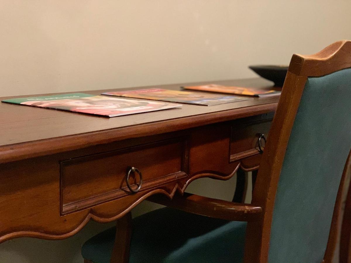 Boutique In The Heart Of Cbd * Adelaide
