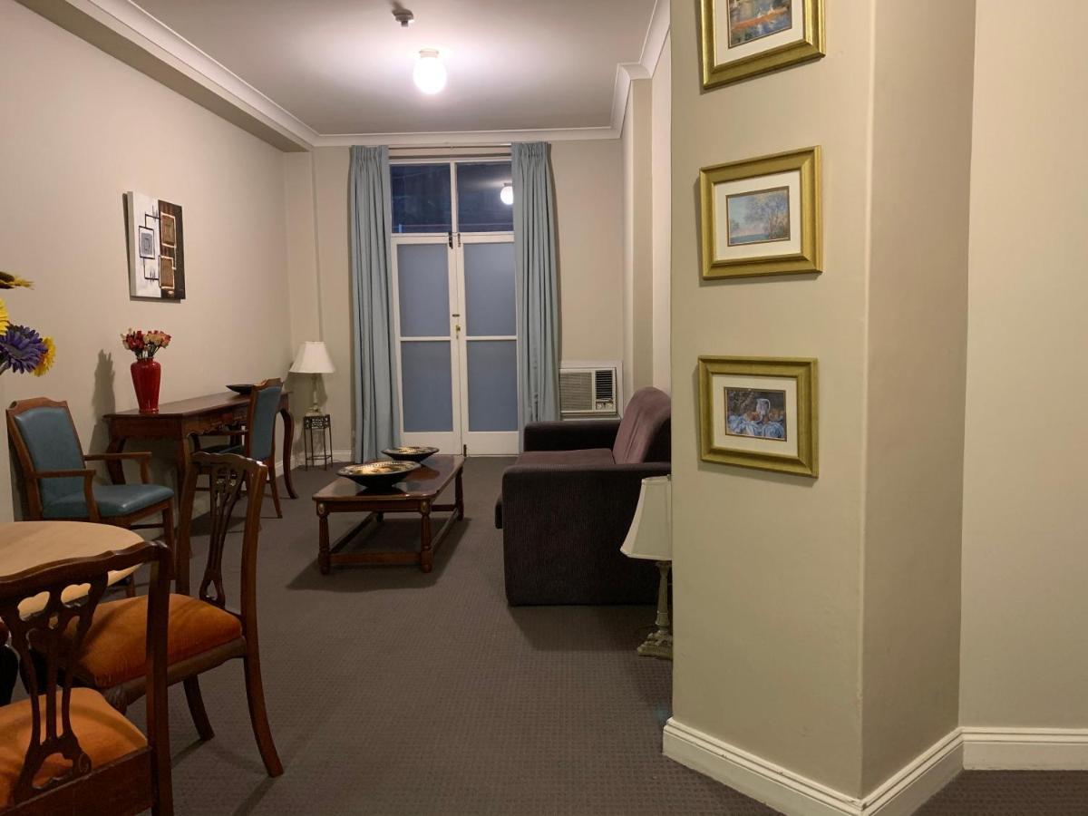 Boutique In The Heart Of Cbd Apartment *