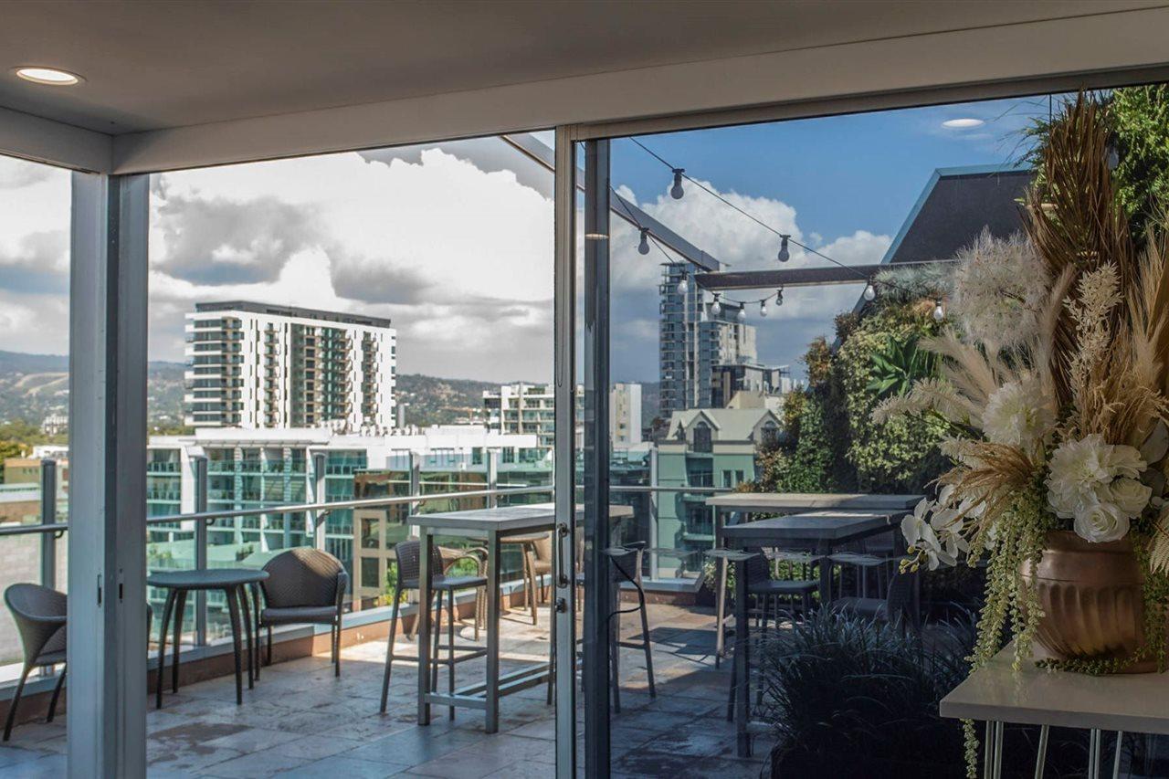 Majestic Roof Garden Hotel 4*
