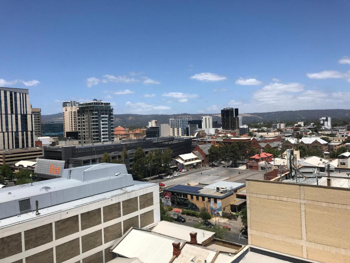 Tasha's On Morphett Apartment