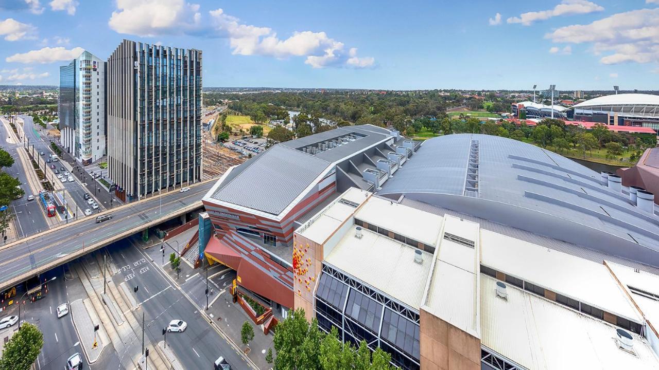 Oaks Embassy Aparthotel 4*