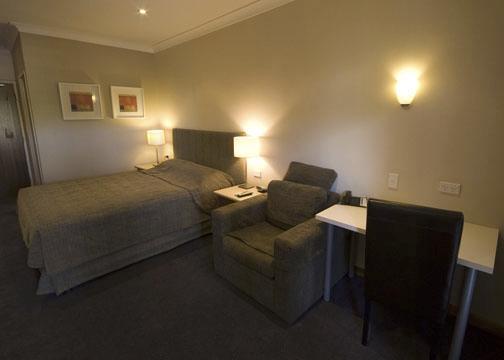 Comfort & Sombrero 4* Adelaide