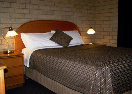 Comfort & Sombrero Hotel Adelaide