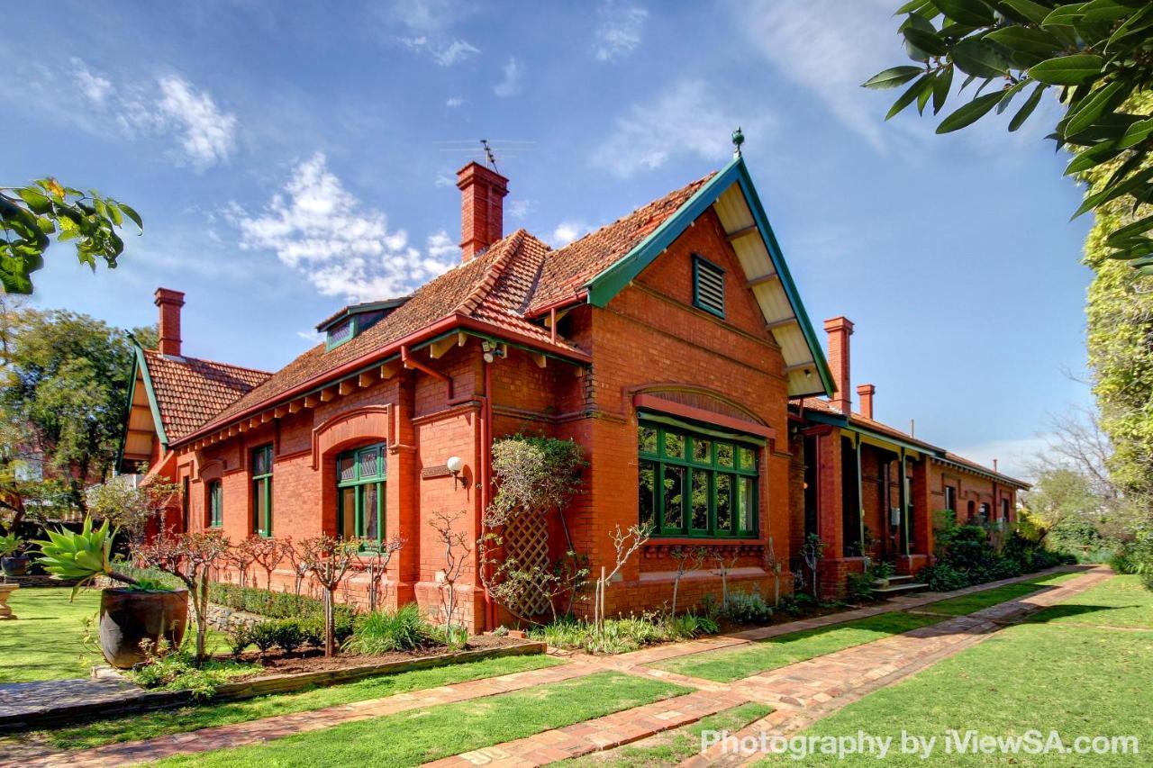 Bed & Breakfast Buxton Manor Adelaide