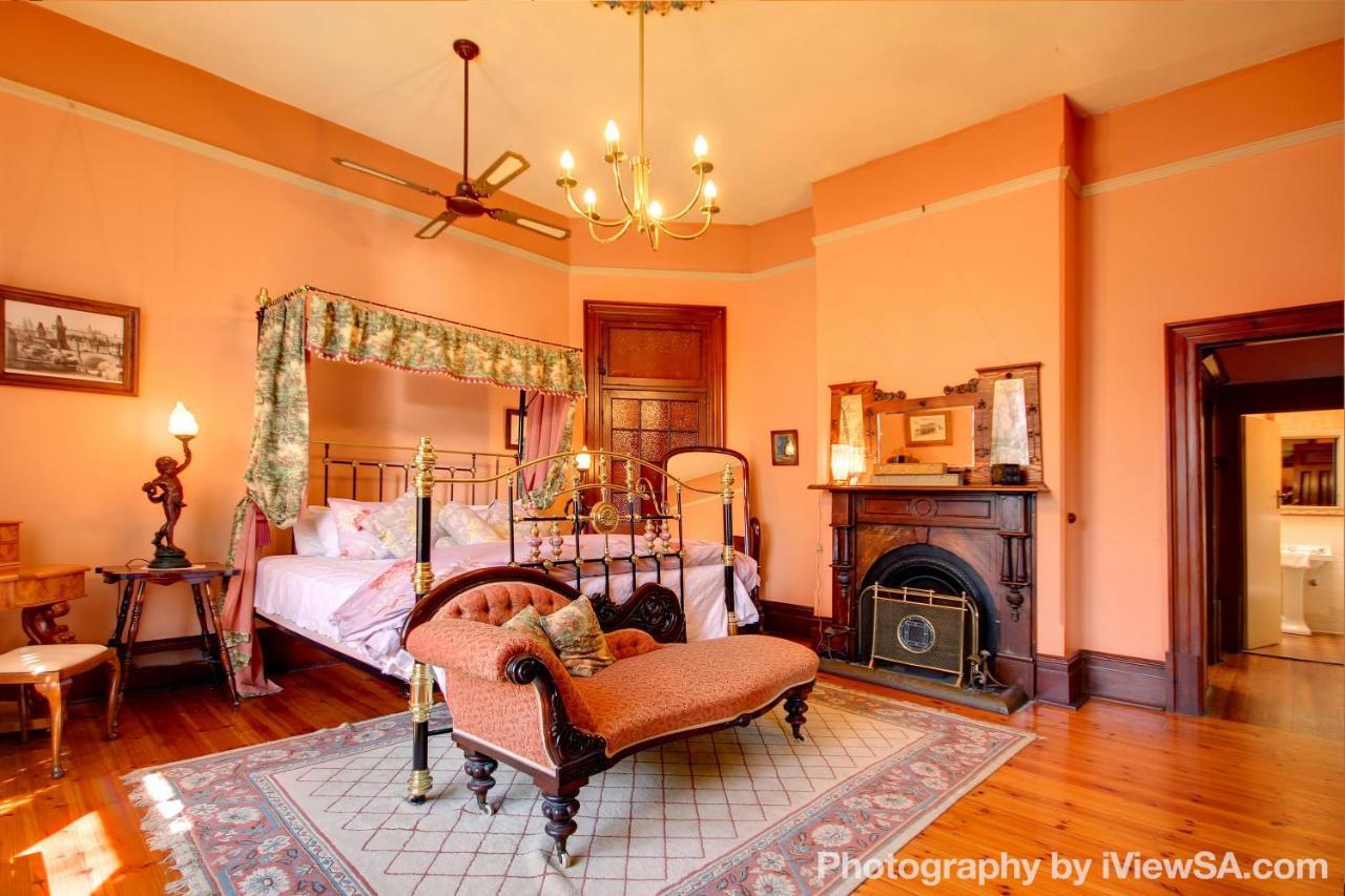 Bed & Breakfast Buxton Manor Adelaide
