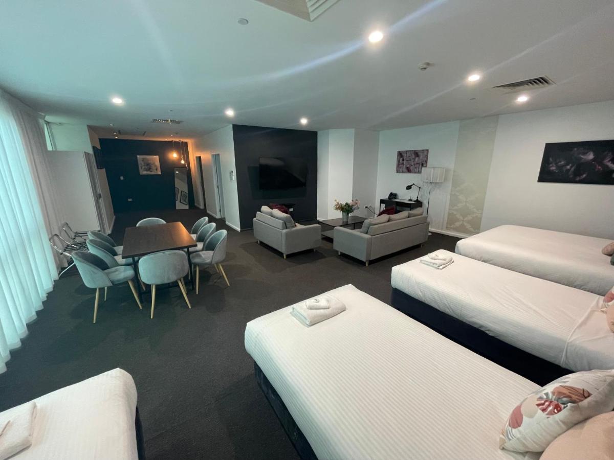 Sfera's Park & Convention Centre 4*