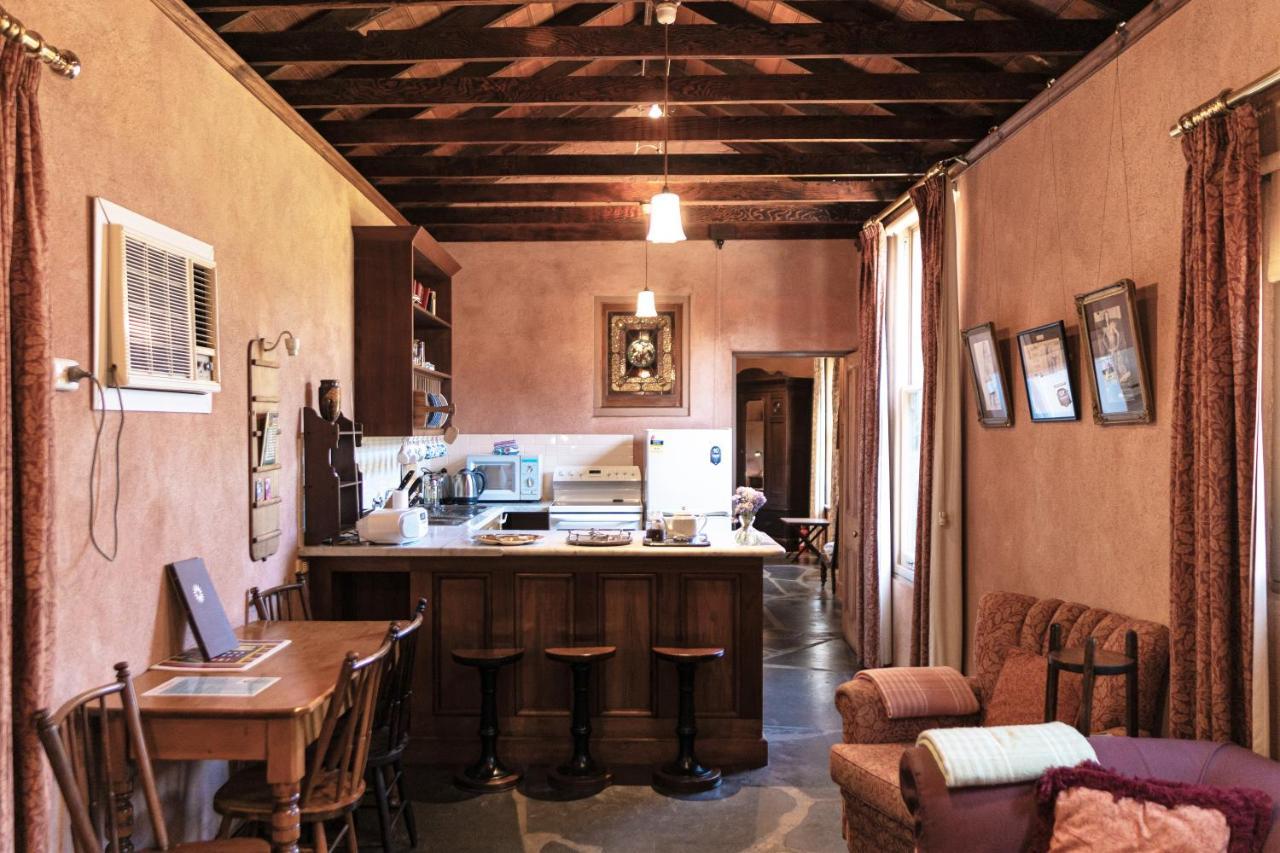 Bed & Breakfast Buxton Manor Adelaide